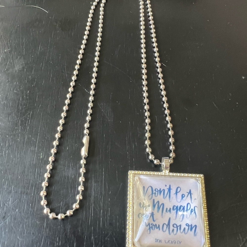 PRE-OWNED HARRY POTTER 24” SILVERTONE BALL NECKCHAIN W/SQUARE PENDANT CTM2